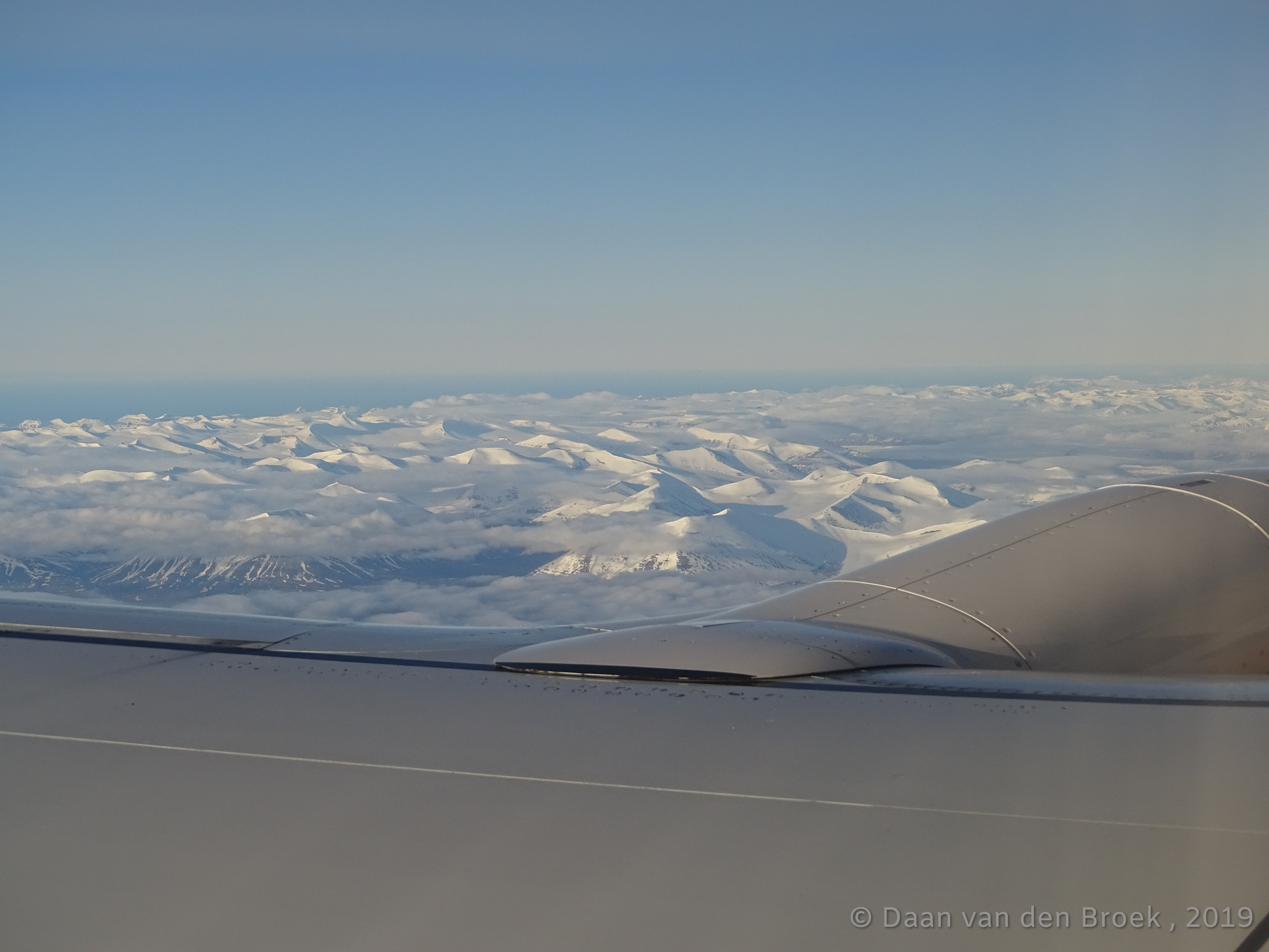 Svalbard in Summer - Magnificent views from the airplane