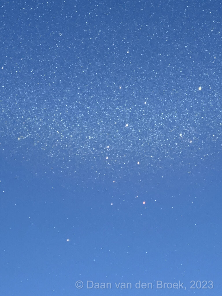 Diamond Dust - clear sky precipitation - Arctic Snow School